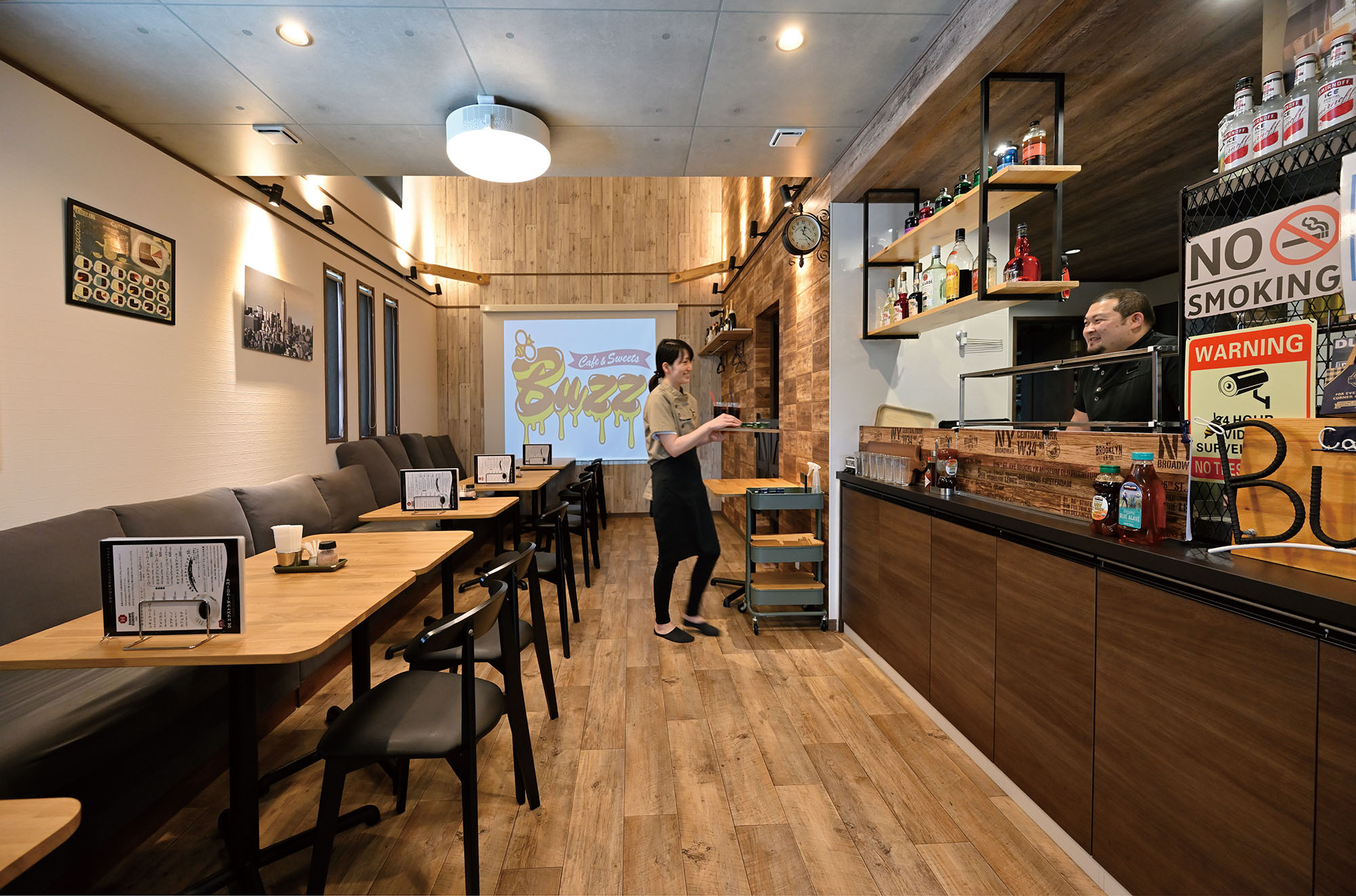 カフェとマイホームの夢を 同時に叶えた店舗併用住宅。