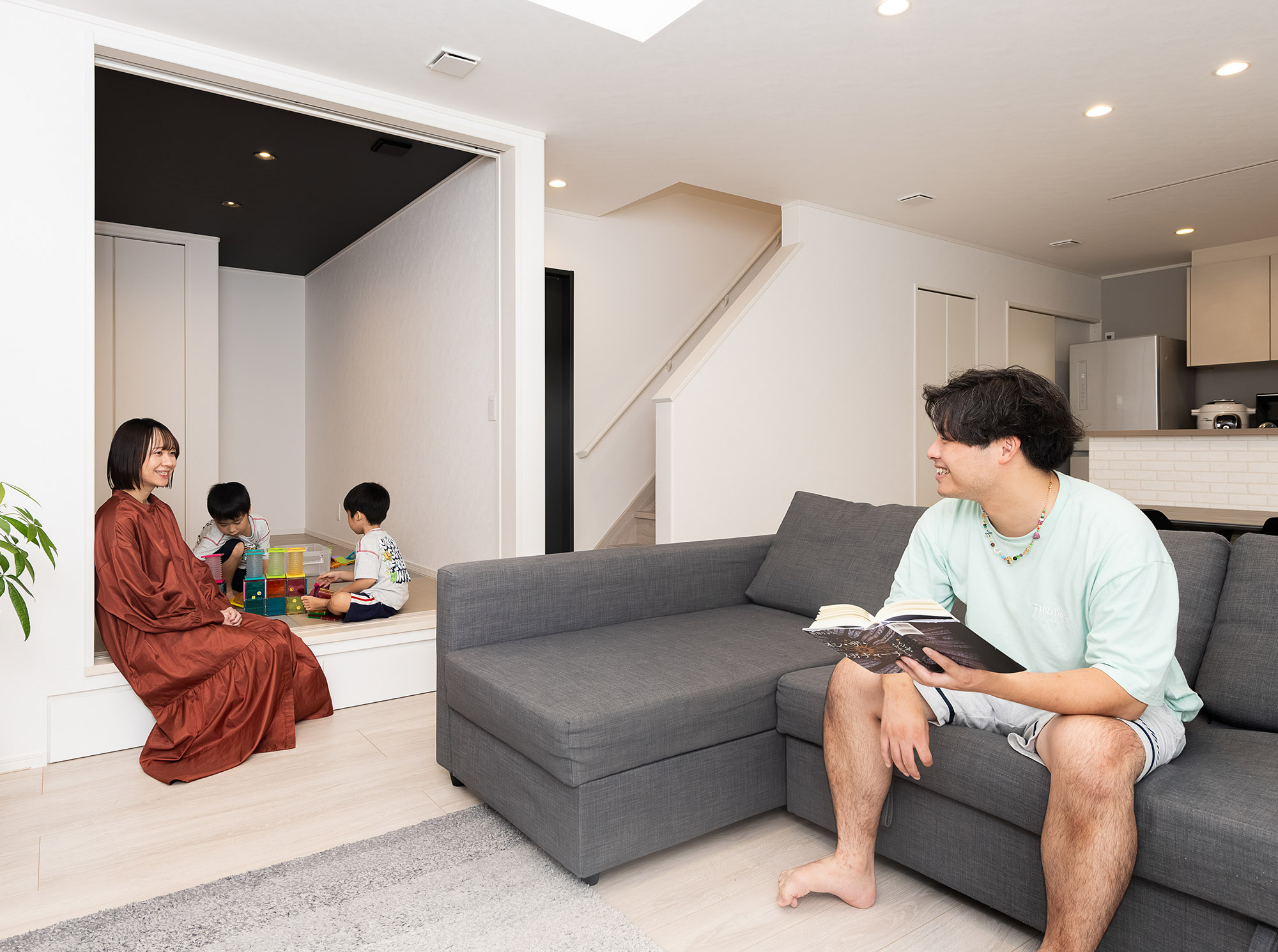 住むほどに暮らしやすさを実感する、子どもたちの成長を優しく見守る家。