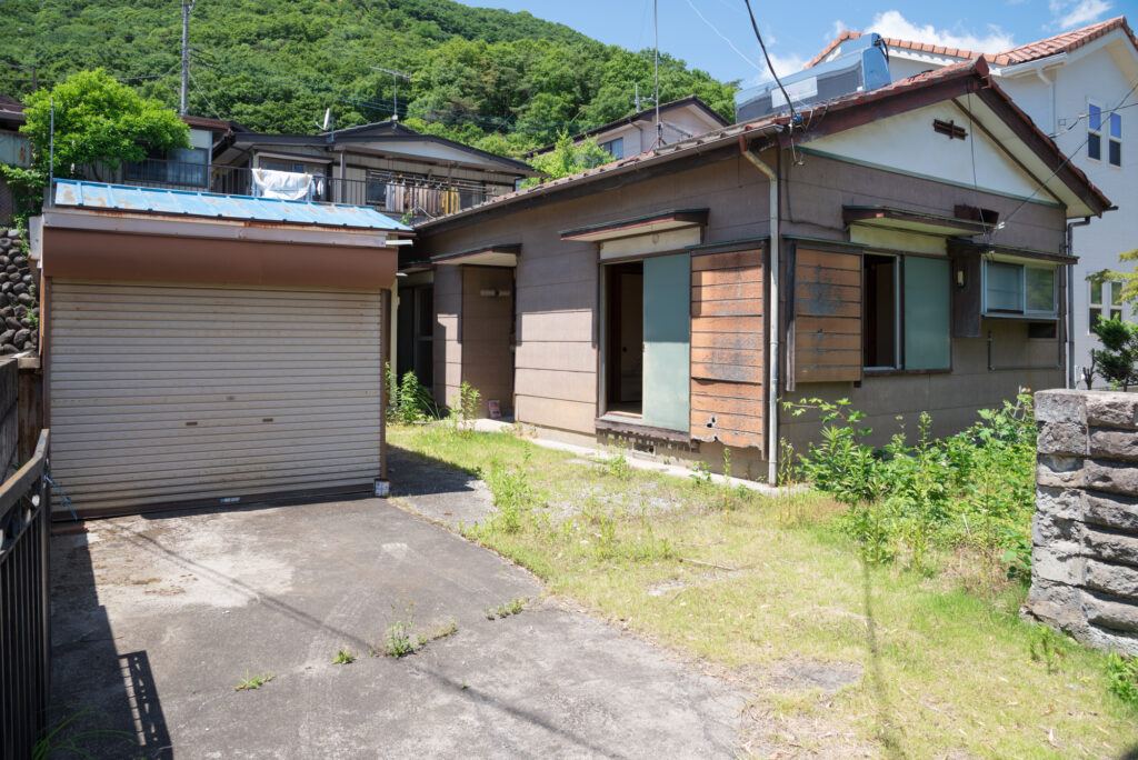 古家付き土地の外観