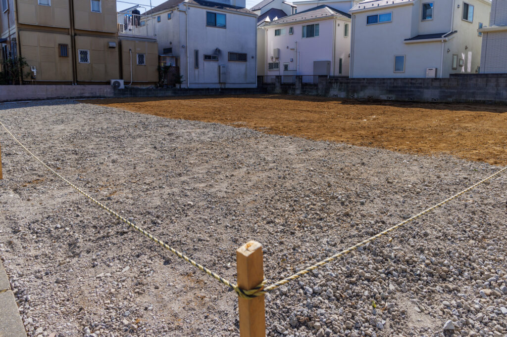 建築条件付きの土地